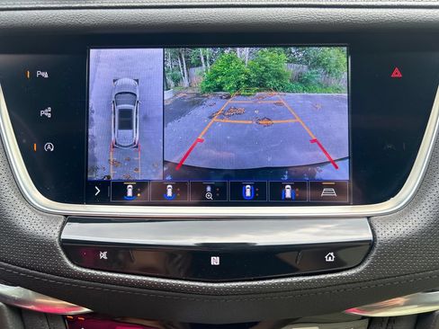 Used 2020 Cadillac XT5 Sportv AWD/4WD image 32