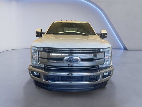 Used 2019 Ford F250 Lariat w/ Lariat Ultimate Package AWD/4WD image 2