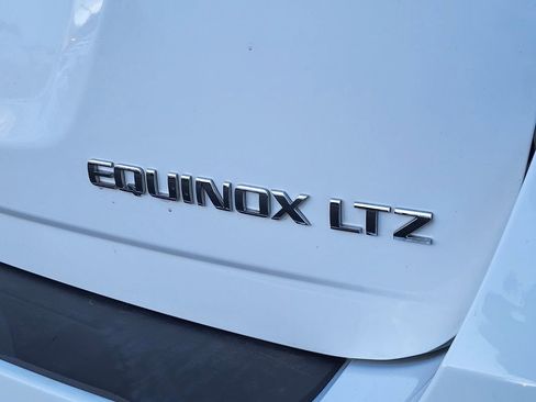 Used 2016 Chevrolet Equinox LTZ w/ Enhanced Convenience Package image 21