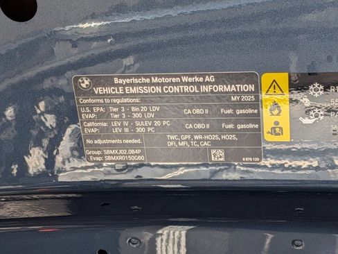 Used 2025 BMW 330i xDrive Sedan w/ Premium Package image 25