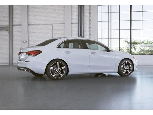 Certified 2022 Mercedes-Benz A 220 4MATIC image 20