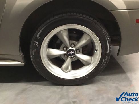 Used 2001 Ford Mustang GT image 28