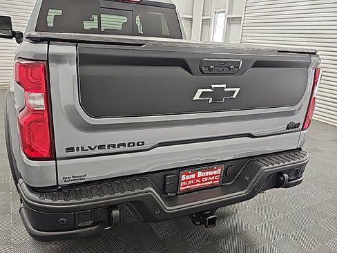 Certified 2024 Chevrolet Silverado 1500 ZR2 w/ ZR2 Bison Edition image 7