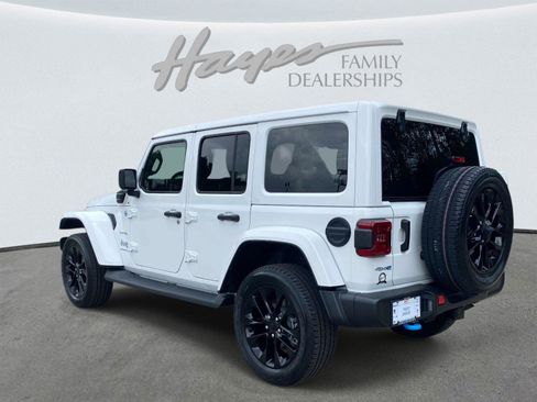 Used 2023 Jeep Wrangler Sahara w/ Cold Weather Group image 7