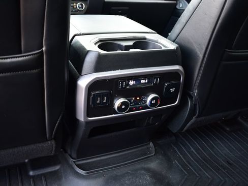 Used 2019 Ford Expedition Platinum AWD/4WD image 26