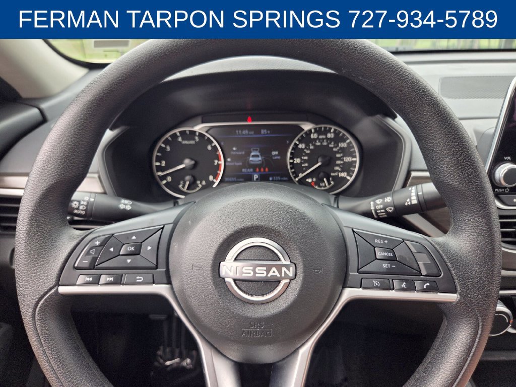 Used 2025 Nissan Altima 2.5 SV FWD image 25