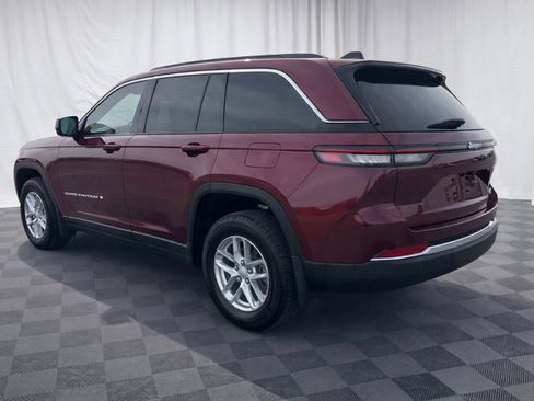 Used 2025 Jeep Grand Cherokee Laredo X image 5