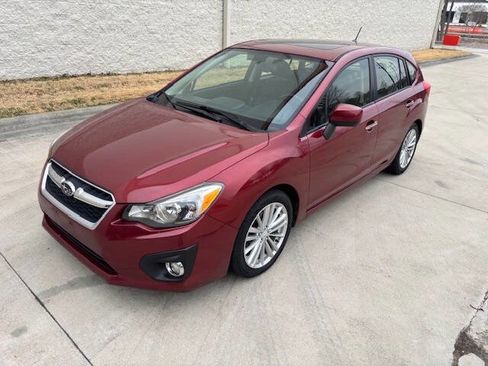 Used 2014 Subaru Impreza 2.0i Limited image 18