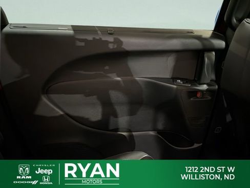 New 2026 Chrysler Pacifica Select AWD/4WD image 54