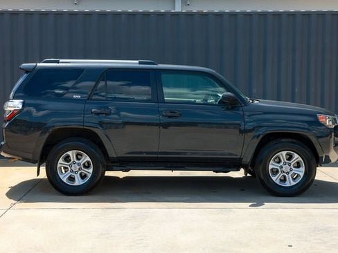 Used 2024 Toyota 4Runner SR5 RWD image 16