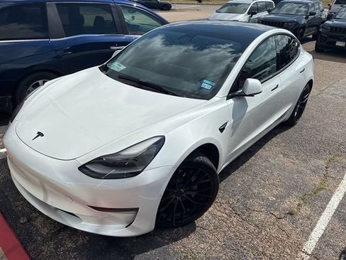 Used 2021 Tesla Model 3 Standard Range Plus RWD image 1