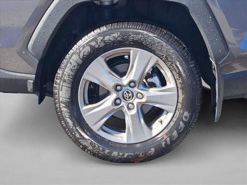 Used 2025 Toyota RAV4 XLE image 5