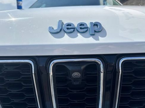 Used 2023 Jeep Grand Cherokee 4WD 4xe w/ Luxury Tech Group II image 4