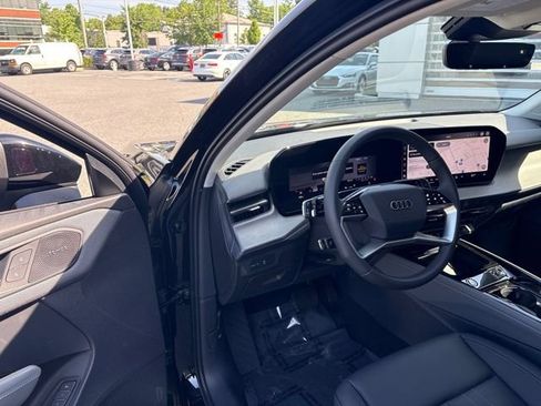 New 2026 Audi Q3 quattro 2.0T AWD/4WD image 10