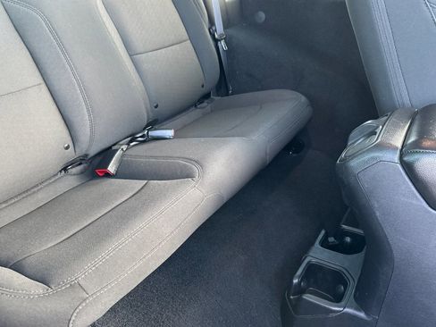 Used 2022 Jeep Wrangler Willys image 30