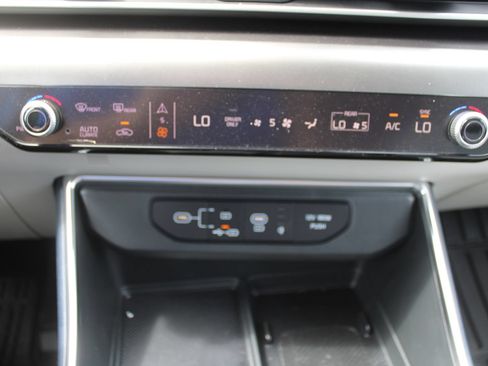 New 2027 Kia Carnival SX Prestige FWD image 52