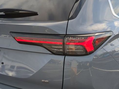 New 2026 Mitsubishi Outlander SE AWD/4WD image 11