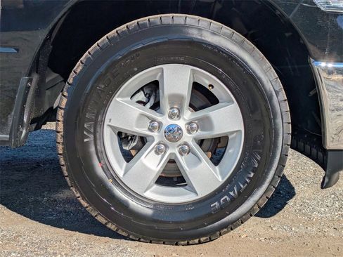 Used 2023 RAM 1500 Classic SLT w/ Trailer & Traction Group image 11