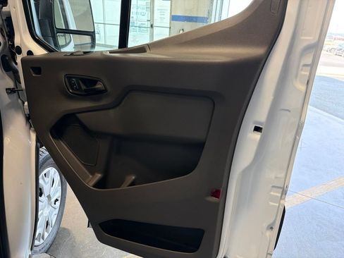 Used 2025 Ford Transit 250 Low Roof w/ Exterior Upgrade Package RWD image 30
