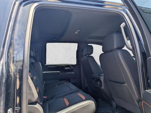 Used 2024 GMC Sierra 2500 AT4 w/ AT4 Premium Plus Package AWD/4WD image 14