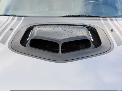 Used 2014 Dodge Challenger R/T image 27