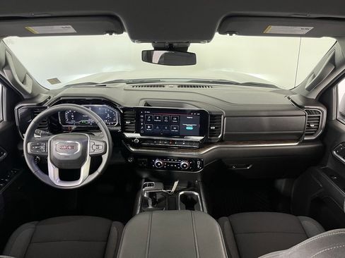 Used 2025 GMC Sierra 1500 Elevation image 19
