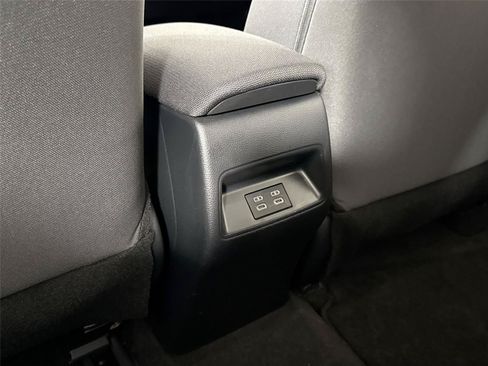 Certified 2025 Toyota Corolla LE FWD image 31