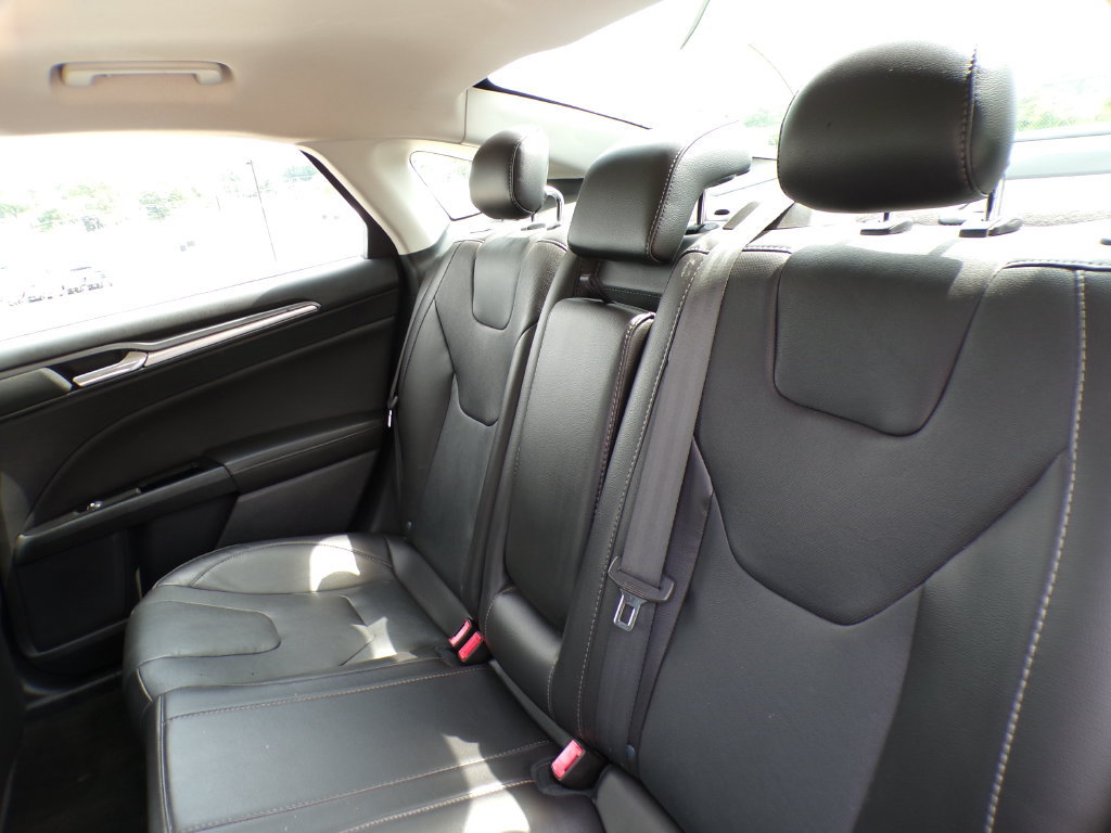 Used 2015 Ford Fusion Titanium FWD image 16
