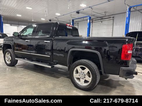 Used 2015 GMC Sierra 2500 Denali w/ Duramax Plus Package image 10