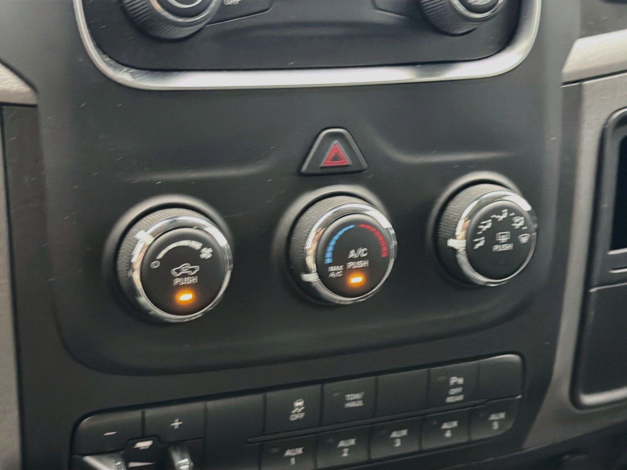 Used 2018 RAM 2500 Tradesman w/ Chrome Appearance Group AWD/4WD image 10
