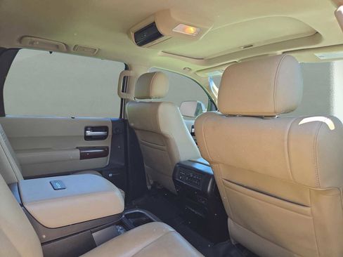 Used 2017 Toyota Sequoia Platinum image 14