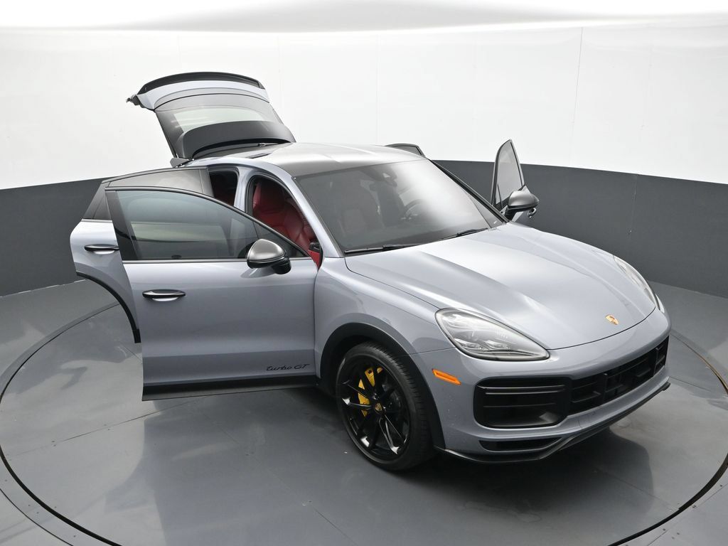Certified 2023 Porsche Cayenne Turbo GT AWD/4WD image 33