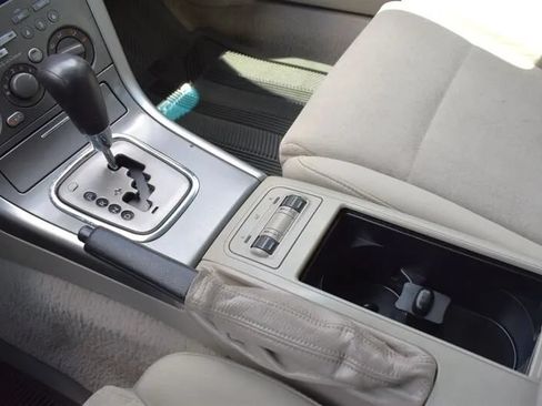 Used 2008 Subaru Outback 2.5i L.L. Bean AWD/4WD image 20