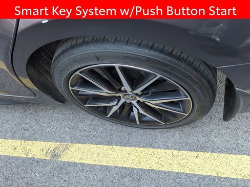 Used 2023 Toyota Camry SE w/ Convenience Package image 5