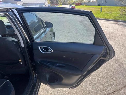 Used 2014 Nissan Sentra SV FWD image 27