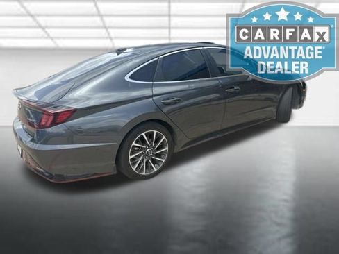 Used 2022 Hyundai Sonata Limited FWD image 2