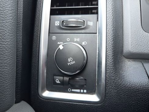 Used 2016 RAM 1500 Big Horn image 25