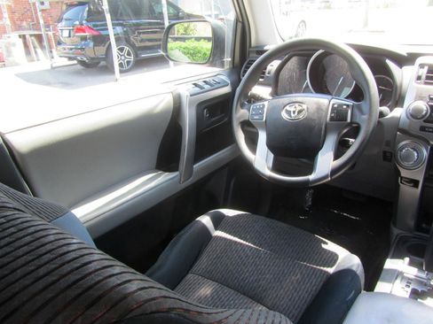 Used 2011 Toyota 4Runner SR5 AWD/4WD image 11