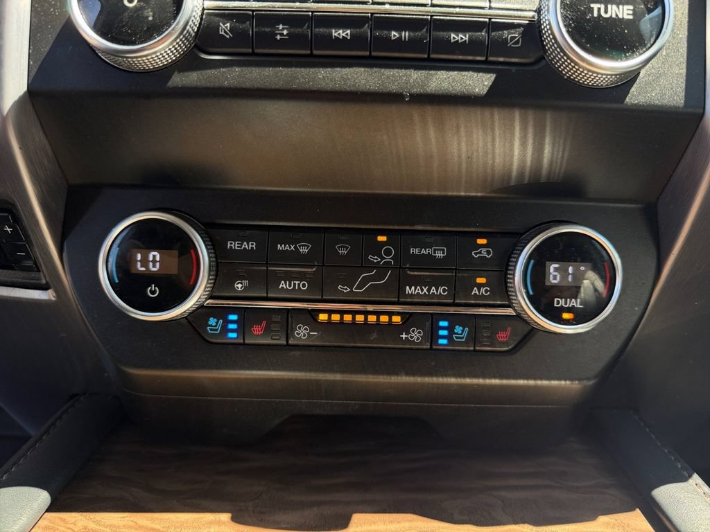 Used 2020 Ford Expedition Platinum AWD/4WD image 17