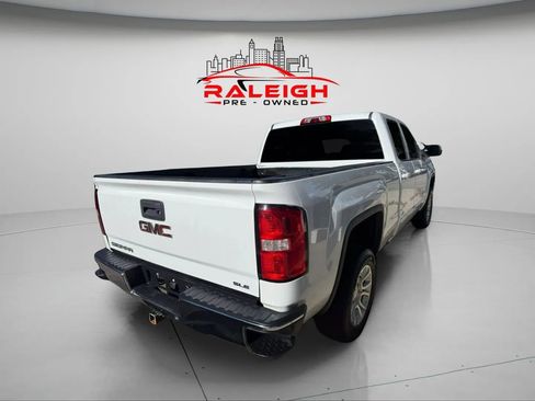 Used 2018 GMC Sierra 1500 SLE w/ SLE Value Package image 6
