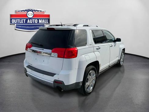 Used 2010 GMC Terrain SLT w/ Cargo Package image 3