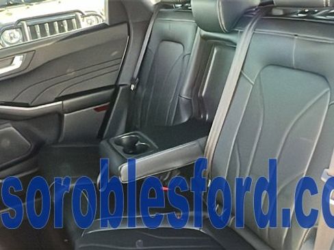 New 2025 Ford Escape SE w/ PHEV Premium Package image 32