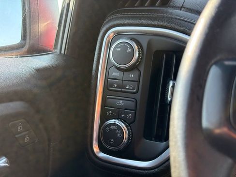Used 2019 GMC Sierra 1500 SLE w/ SLE Value Package AWD/4WD image 27