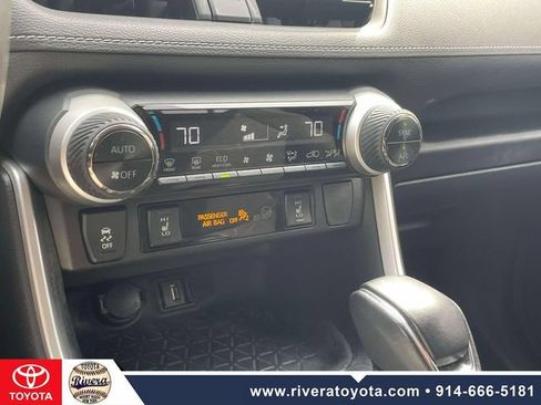 Used 2021 Toyota RAV4 XLE w/ XLE Grade Weather Package AWD/4WD image 30