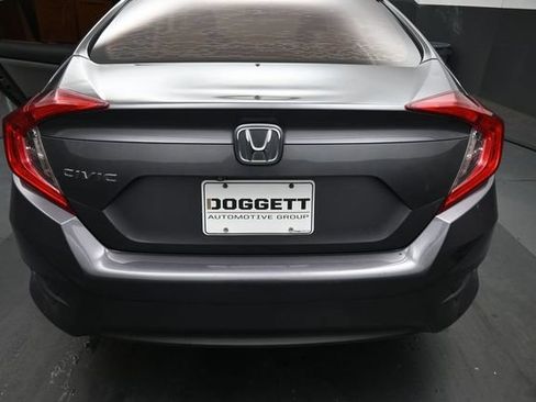Used 2018 Honda Civic EX image 23