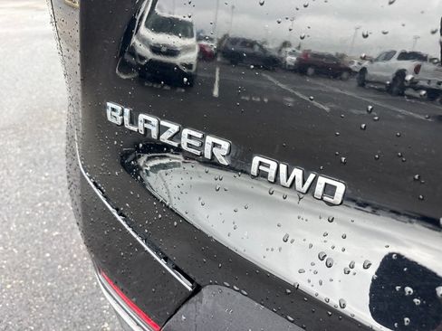 Used 2023 Chevrolet Blazer Premier AWD/4WD image 5