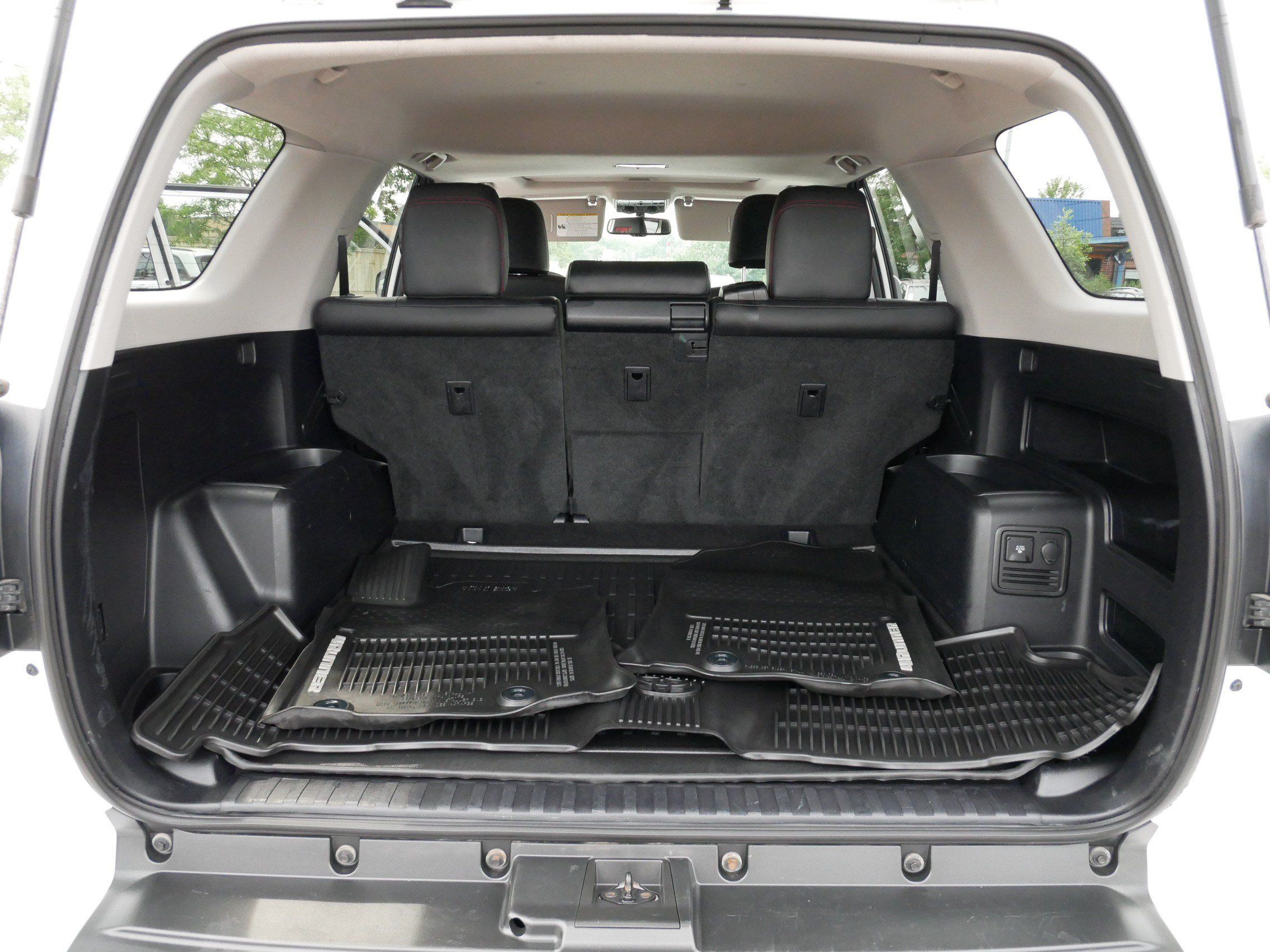 Used 2019 Toyota 4Runner TRD Off-Road Premium AWD/4WD image 18