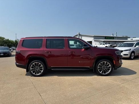 Used 2024 Jeep Wagoneer Series II w/ Premium Group I AWD/4WD image 8