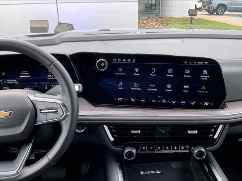 Used 2025 Chevrolet Tahoe LT image 7