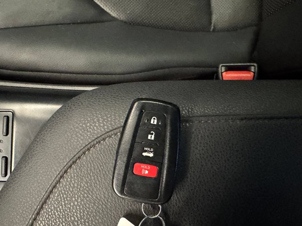 Used 2020 Toyota Camry XLE w/ Protection Package (Q2) FWD image 17